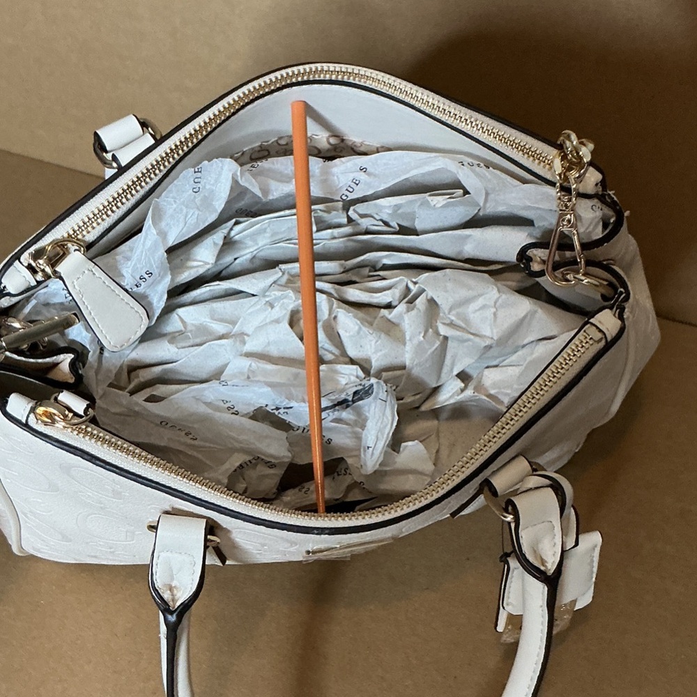 GUESS BAG stone Satchel with Gold ACCENTS NEW - Picture 7 of 12